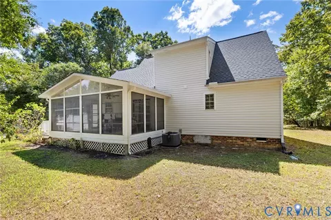 Exterior - 314 Shelton Bend Dr, Bumpass, VA 23024 photo 9 of 13