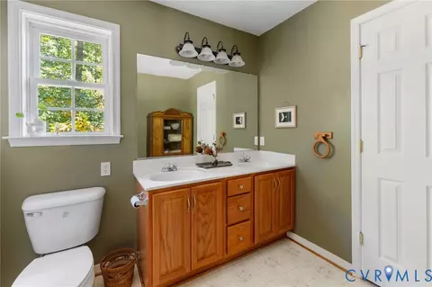 Bath - 314 Shelton Bend Dr, Bumpass, VA 23024 photo 1 of 3