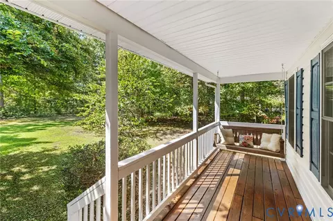 Exterior - 314 Shelton Bend Dr, Bumpass, VA 23024 photo 5 of 13