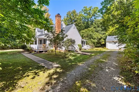 Exterior - 314 Shelton Bend Dr, Bumpass, VA 23024 photo 4 of 13