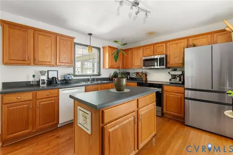 Kitchen - 314 Shelton Bend Dr, Bumpass, VA 23024 photo 1 of 3