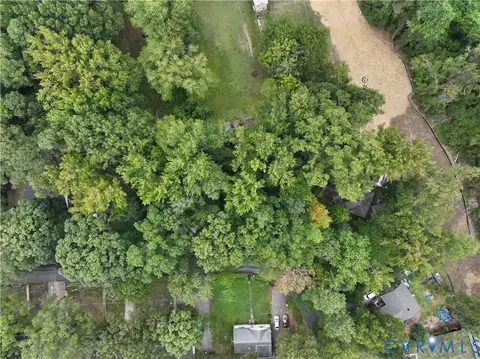 5331 White Oak Dr, Richmond, VA 23224