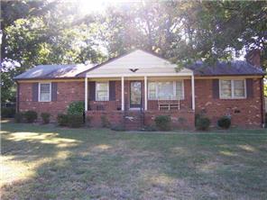 3321 Kellynn Dr, Midlothian, VA 23112 photo 1
