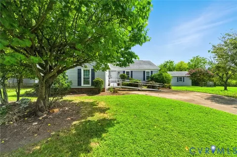 36 Sandpiper Ct, Hampton, VA 23669 photo 3