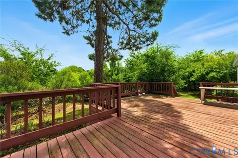 36 Sandpiper Ct, Hampton, VA 23669 photo 31