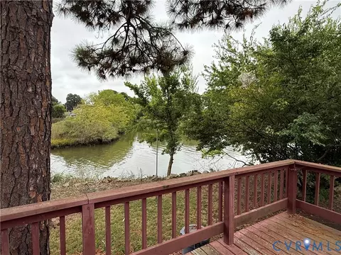 36 Sandpiper Ct, Hampton, VA 23669 photo 33