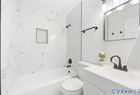 Bath - 5343 Germain Rd, Richmond, VA 23224 photo 1 of 2