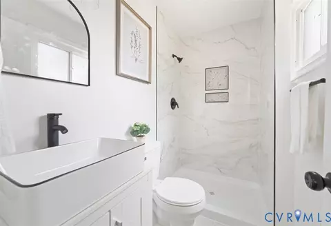 Bath - 5343 Germain Rd, Richmond, VA 23224 photo 2 of 2