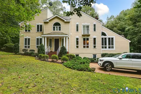 3820 Reeds Landing Cir, Midlothian, VA 23113