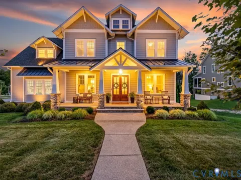 2000 Tulip Hill Dr, Midlothian, VA 23112