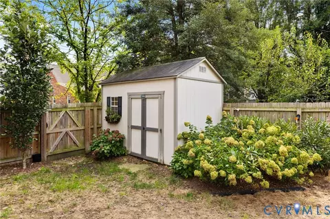 Exterior - 4207 Augusta Ave, Richmond, VA 23230 photo 8 of 10
