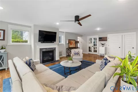 Living - 4207 Augusta Ave, Richmond, VA 23230 photo 4 of 4