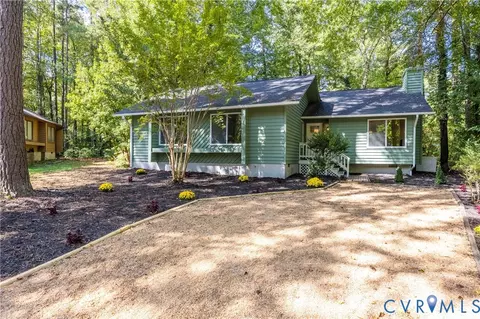 3112 Cottage Oaks Ct, Midlothian, VA 23112