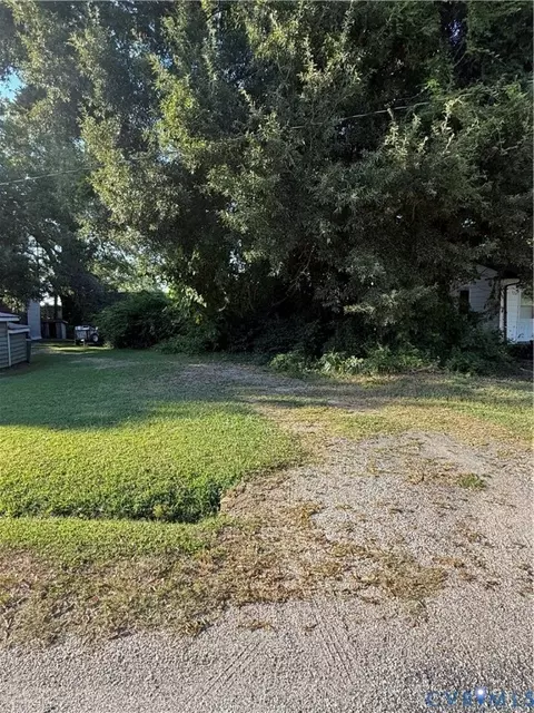 0 Ogden Pl, West Point, VA 23181