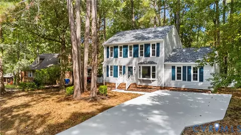 12130 Quito Rd, Midlothian, VA 23112