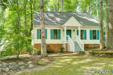 7155 Velvet Antler Dr, Midlothian, VA 23112