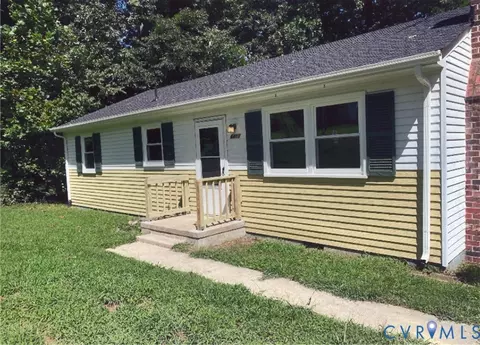 6411 Oak Dr, Quinton, VA 23141