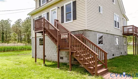 3306 Browns Bay Rd, Hayes, VA 23072
