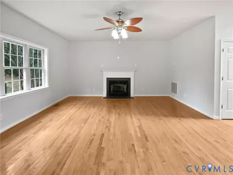Living - 12706 Forest Mill Dr, Midlothian, VA 23112 photo 2 of 3