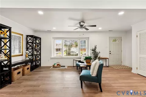 Living - 4100 Mchoward Rd, Richmond, VA 23237 photo 4 of 9