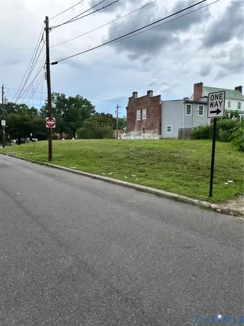 801 Mosby St, Richmond, VA 23223