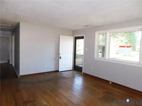 9709 Kerwin Rd, North Chesterfield, VA 23237 photo 11