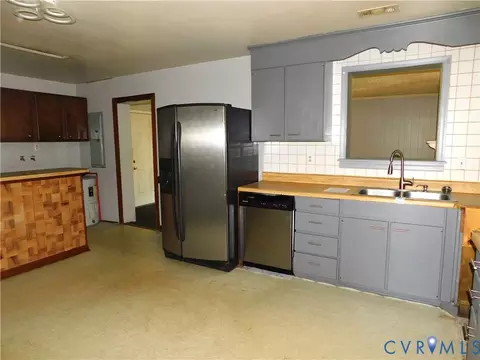 9709 Kerwin Rd, North Chesterfield, VA 23237 photo 13