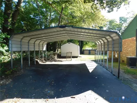 9709 Kerwin Rd, North Chesterfield, VA 23237 photo 3