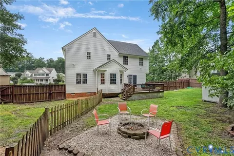 Exterior - 5019 Misty Spring Dr, Midlothian, VA 23112 photo 7 of 8