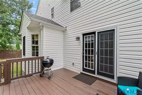Exterior - 5019 Misty Spring Dr, Midlothian, VA 23112 photo 3 of 8