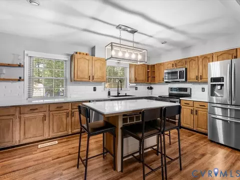 Kitchen - 11118 Sunfield Dr, Midlothian, VA 23112 photo 1 of 6