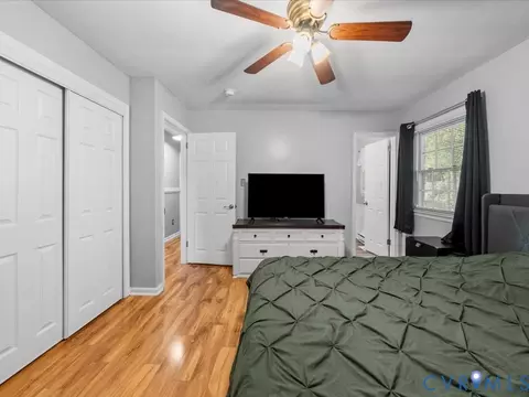 Bedroom - 11118 Sunfield Dr, Midlothian, VA 23112 photo 4 of 6