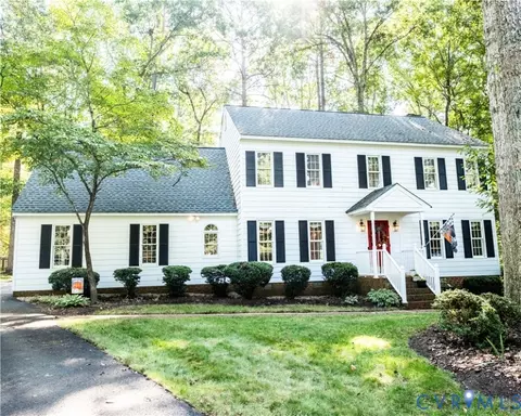 805 Ferrylanding Dr, North Chesterfield, VA 23236