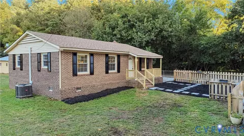 11182 Tinsley Dr, Ashland, VA 23005