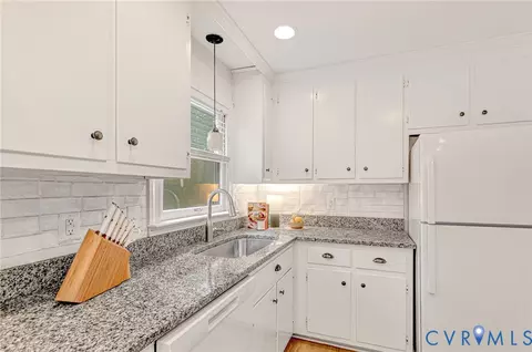Kitchen - 6035 Studley Rd, Mechanicsville, VA 23116 photo 5 of 5