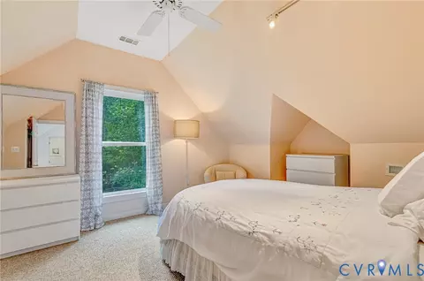 Bedroom - 6035 Studley Rd, Mechanicsville, VA 23116 photo 6 of 7