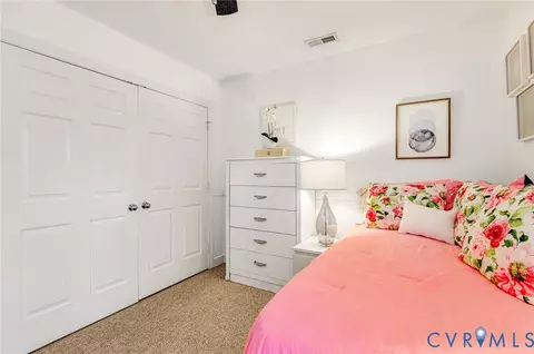 Bedroom - 6035 Studley Rd, Mechanicsville, VA 23116 photo 4 of 7