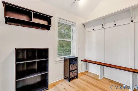 Entry Way - 6035 Studley Rd, Mechanicsville, VA 23116 photo 2 of 3
