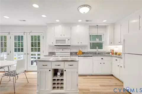 Kitchen - 6035 Studley Rd, Mechanicsville, VA 23116 photo 1 of 5
