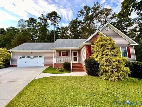 11600 Hillside Rd, Chester, VA 23831