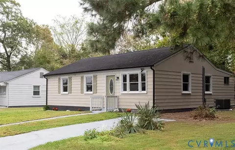 2216 Norfolk St, Hopewell, VA 23860