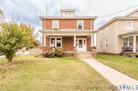 104 Royal Oak Ave, Colonial Heights, VA 23834