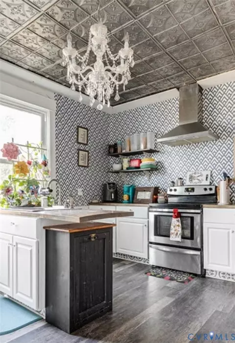 Kitchen - 305 E 5th Ave, Kenbridge, VA 23944 photo 1 of 3
