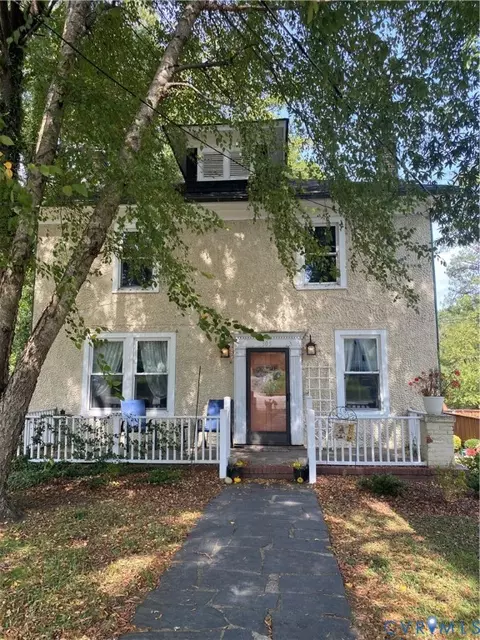 Exterior - 305 E 5th Ave, Kenbridge, VA 23944 photo 2 of 7