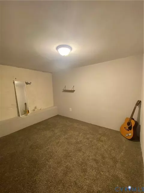 Bedroom - 305 E 5th Ave, Kenbridge, VA 23944 photo 6 of 8