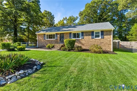 14210 Barberry Ct, Chester, VA 23836
