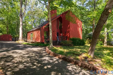 2437 Crowncrest Pl, Henrico, VA 23233