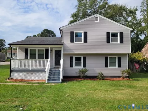 308 Pin Oak Dr, Hopewell, VA 23860