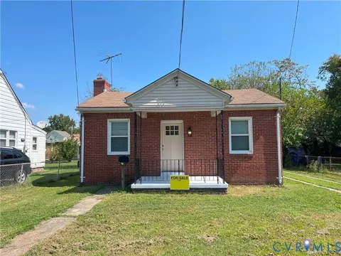 127 Elm St, Petersburg, VA 23803