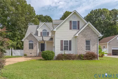 218 Bluffs Ter, Colonial Heights, VA 23834